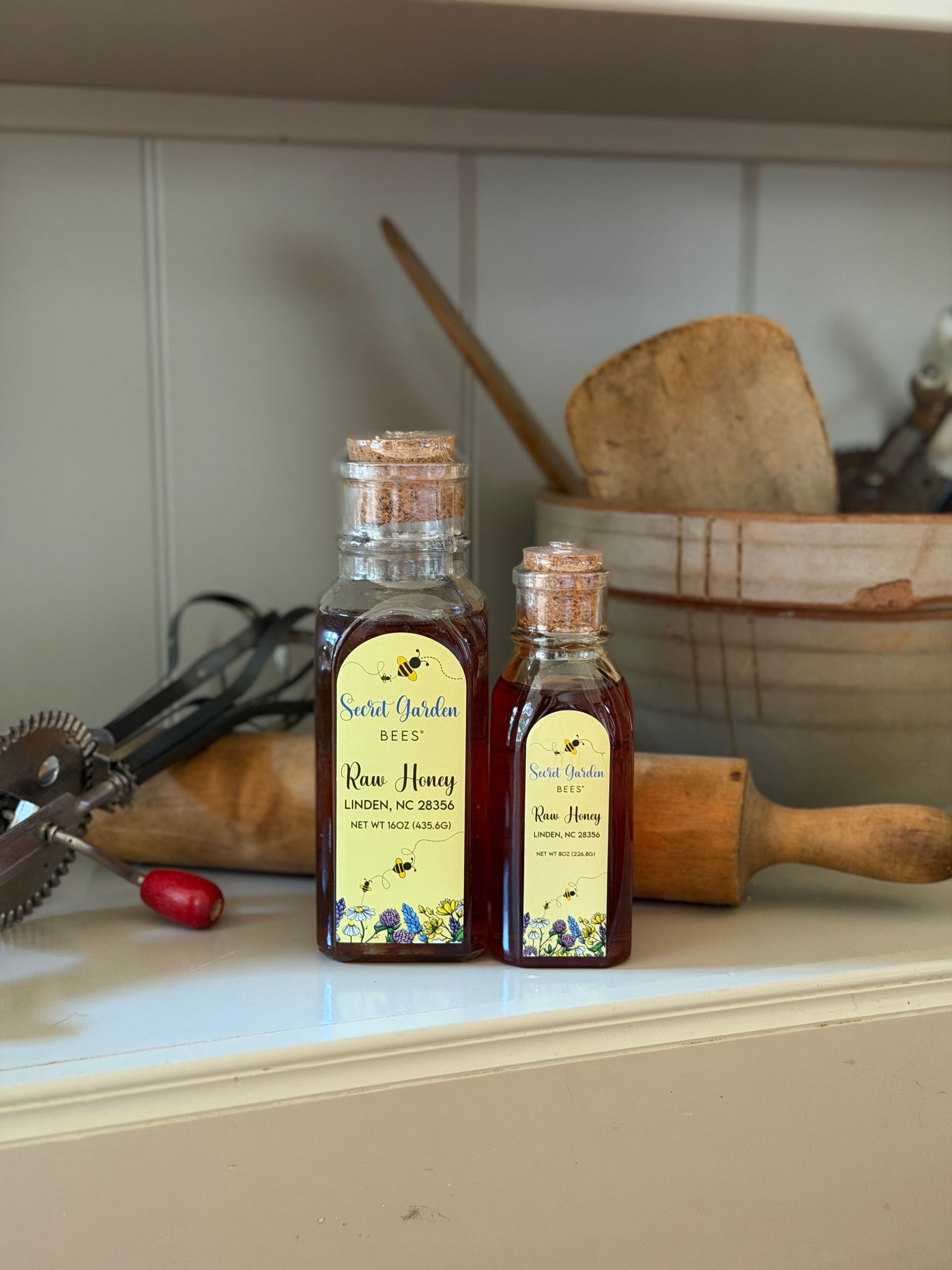 16 OZ RAW CLOVER HONEY - GLASS BOTTLE **SHIPPING NOT AVAILABLE**MUST PICK UP AT FARM STORE!