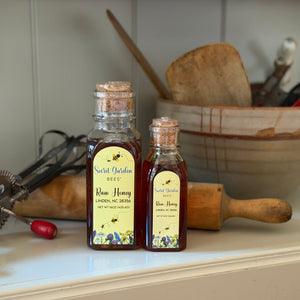 16 OZ RAW CLOVER HONEY - GLASS BOTTLE **SHIPPING NOT AVAILABLE**MUST PICK UP AT FARM STORE!